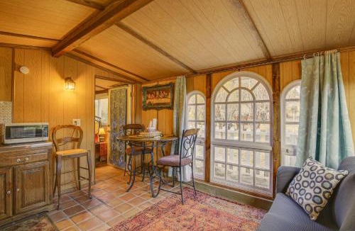 Morongo Valley House | Outdoor Kitchen: Mtn-View Morongo Valley Cabin!