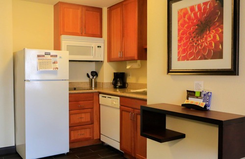 Milpitas Condo | Outdoor Pool & Hot Tub. Free Breakfast Buffet. | Suite Near Downtown San Jose