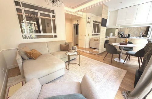 Quartier du Gros-Caillou Apartment | Outrageously Romantic, with Spectacular Eiffel View from the Balcony