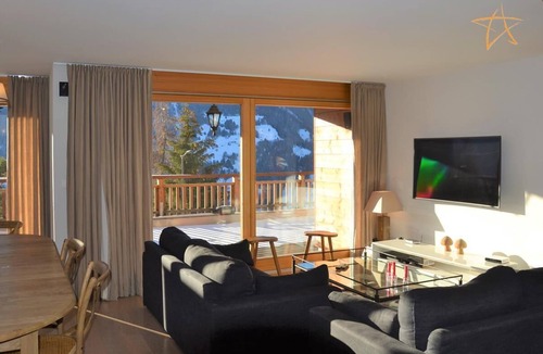 St. Luc Apartment | Outside : Modern apartment for 5 people, balcony-terrace, beautiful south view, located at tne entr