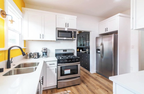 View Park-Windsor Hills House | Outstanding Home Close to Intuit/Forum/SoFi Stadium for World Cup