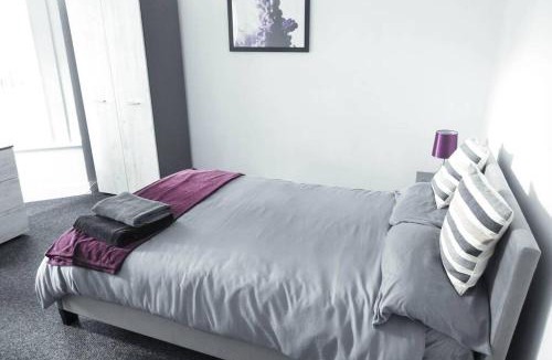 Hull Apartment | Outstanding and Spacious modern 4 bedroom house