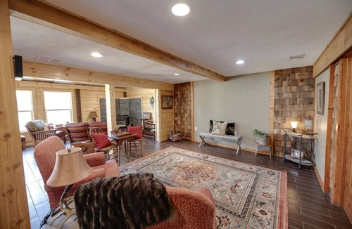 Carmine Cabin | Outstanding Cozy Cabin at Texas Y'all