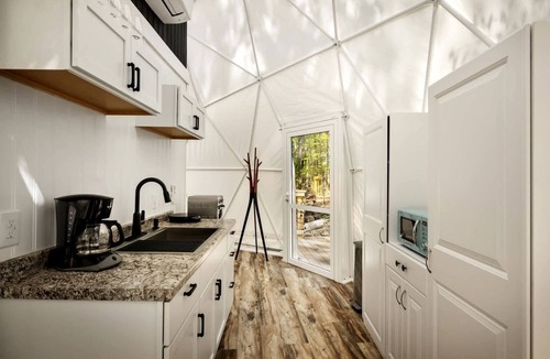 Capon Bridge Cabin | Outstanding Dome with Fire Pit and Hot-tub in Capon Bridge, West Virginia