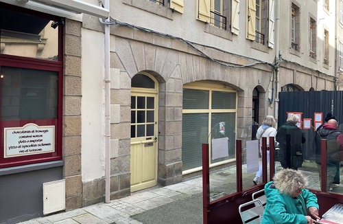 Morlaix Apartment | Over time