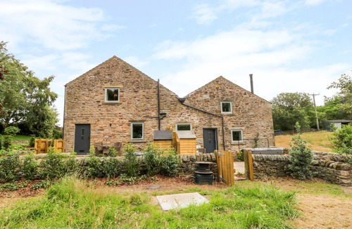 Little Hayfield Cottage | Overlea Barn