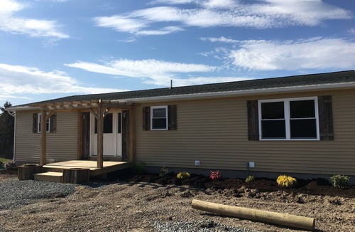 Hammondsport House | Overlook at Splitrock-your home away from home!