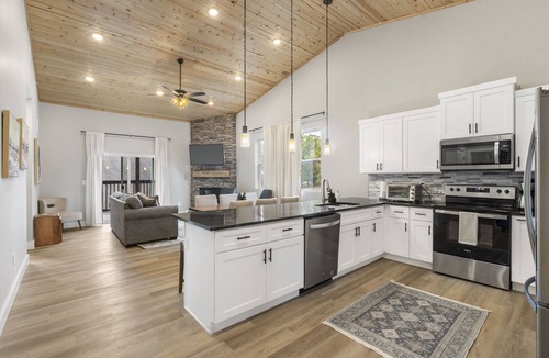 Indian Point Condo | Overlook Nook