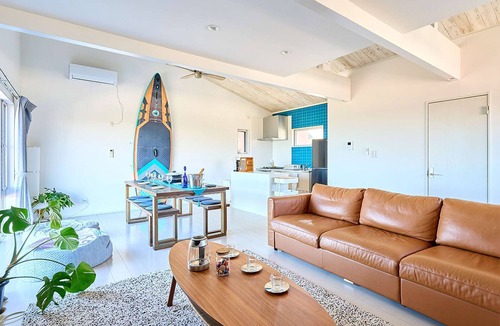 Ichinomiya Villa | Overlooking the Olympic surf venue from the cypress bath and large terrace.
