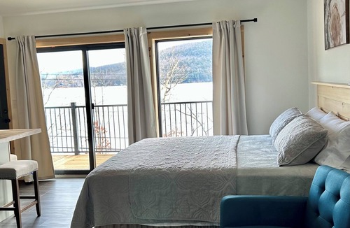 Cooperstown - Otsego Lake Apartment | Overlooking the Water on Otsego Lake , Cooperstown NY