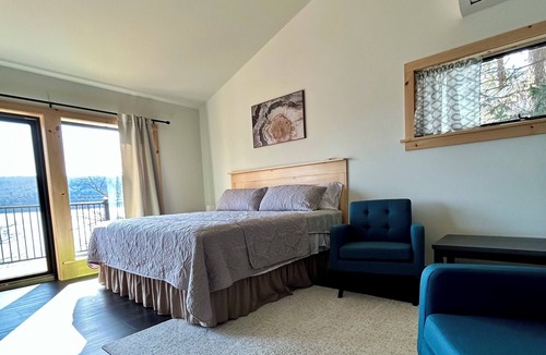 Cooperstown - Otsego Lake Apartment | Overlooking the Water on Otsego Lake , Cooperstown NY