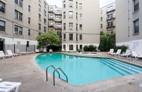 Cleveland Circle Apartment | Oversized 1Bed w/Outdoor Pool & Elevator
