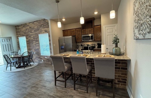 Temple House | Oversized 1BR/1BA home near Hospital in Temple, TX NEW CONSTRUCTION - monthly!