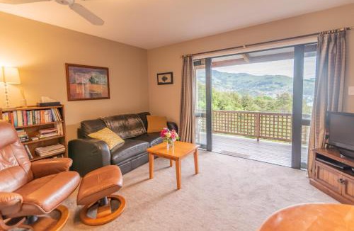 Akaroa House | Overton Cottage - Akaroa Holiday Home