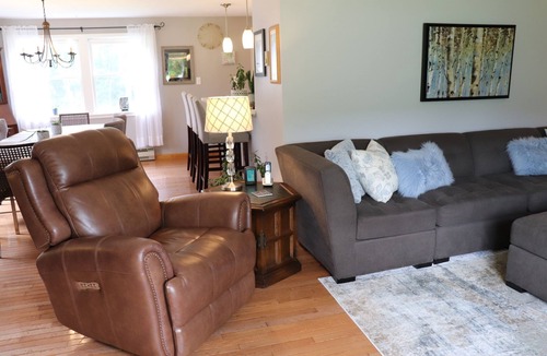 Oneonta House | Owl Patch - Recent renovation, near All Star Village, fire pit