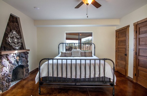 Tucson Resort | Owl River Stay