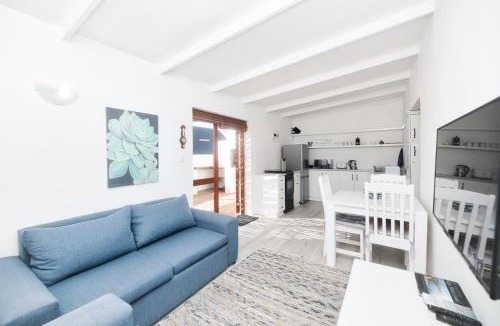 Waenhuiskrans Apartment | Owlet Cottage in Arniston