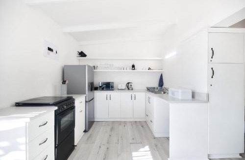 Waenhuiskrans Apartment | Owlet Cottage in Arniston
