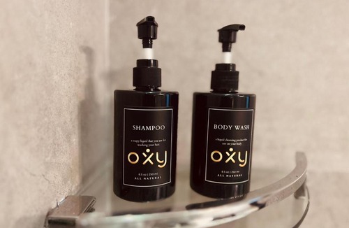 Batam Hotel | Oxy Suites 1-06 at Shophouse Meisterstadt Pollux Habibie