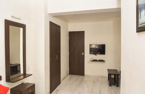 Nashik Road Hotel | OYO 12854 Hotel Sahara Inn