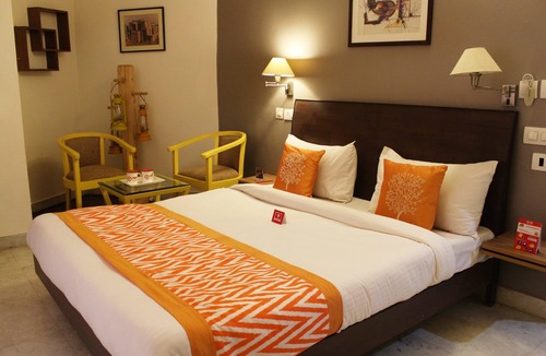 South West Hotel | OYO 2457 Hotel Zambala