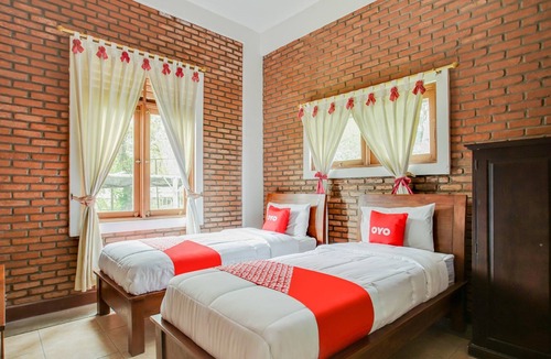 Cipanas Hotel | OYO 3896 Villa Pesona Wisata Puncak