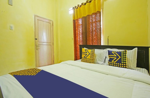 Muaraburnai Hotel | OYO 91111 Als Hotel