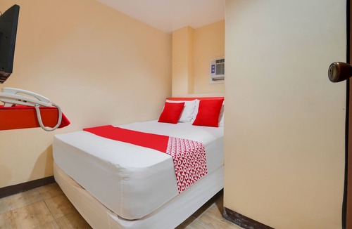 Cagayan de Oro Hotel | OYO 912 Fb Suites