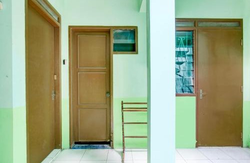 Depok Hotel | OYO 93839 Aquenda Homestay Syariah