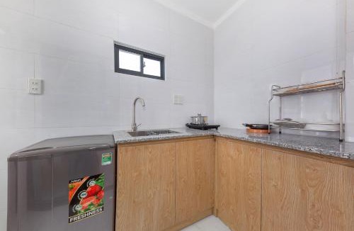 Phuoc Long Hotel | OYO 942 Cuong Hai Apartment
