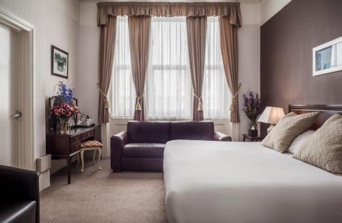 Eastbourne Seafront Hotel | OYO Devonshire Park Hotel