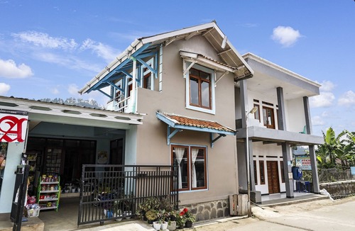 Lembang House | OYO Homes 91006 Eco Tourism Desa Cibodas Areng 5 Syariah