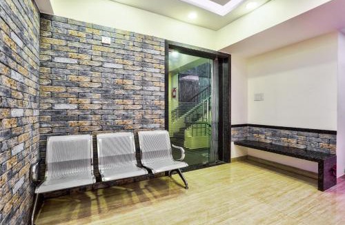 Central Chennai Hotel | OYO Manvaar