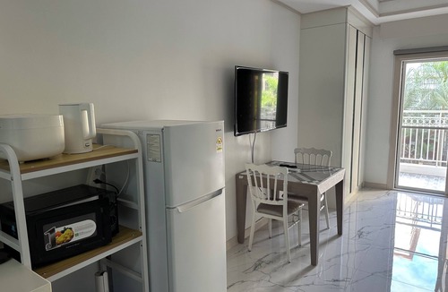 Clark Freeport Bed & Breakfast | OYUSTAY Clark condo near airport casino