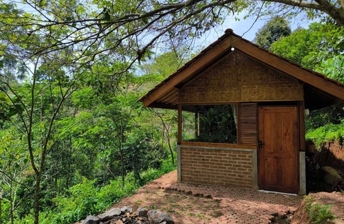 Cianjur Cabin | OZ Cabin by Farmstay Managel