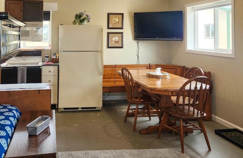 Richland Apartment | Ozark Mountain Launchpad! Cabin w/Fishing On-Site
