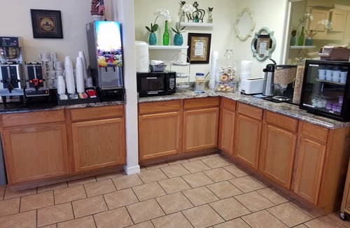 Branson Theater District Hotel | Ozark Valley Lodge