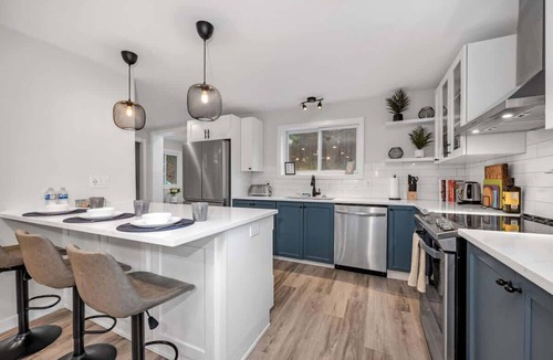 Lanark Highlands Cottage | Pôr do Sol Whitelake Waterfront Group Getaway