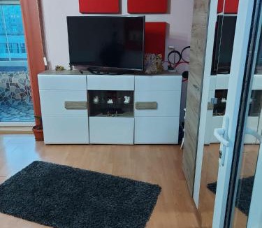 Oradea House | P1 Hostel Free Parking