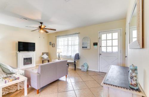 Milton House | Pace Family Home: 1 Mi to Beach & Park!
