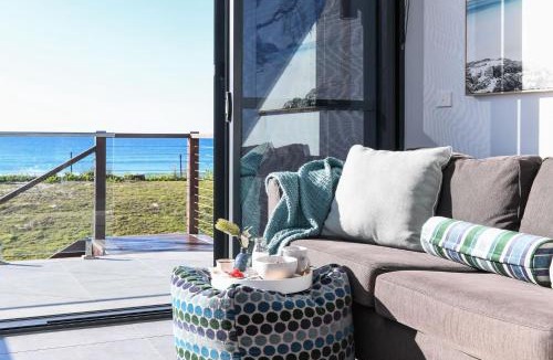 Wooli House | Pacific Dawn on The Beach One