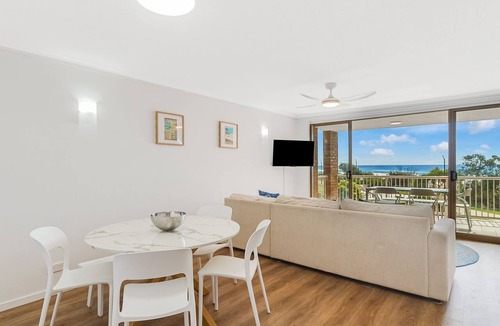 Tugun Apartment | Pacific Gables 8 - Absolute Beachfront Tugun - Min. 3 Night Stays!