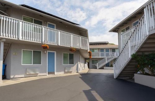 North Fremont Street Hotel | Pacific Inn Monterey