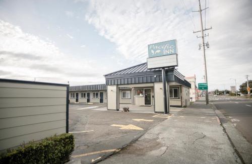 Crescent City Hotel | Pacific Inn