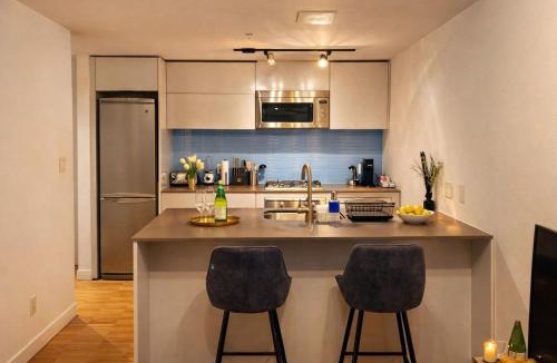 Gastown Apartment | Pacific Pearl