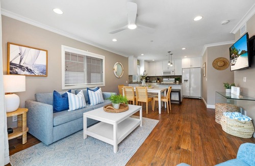South Mission Beach House | Pacific Surf | 3BD Steps from Mission Beach