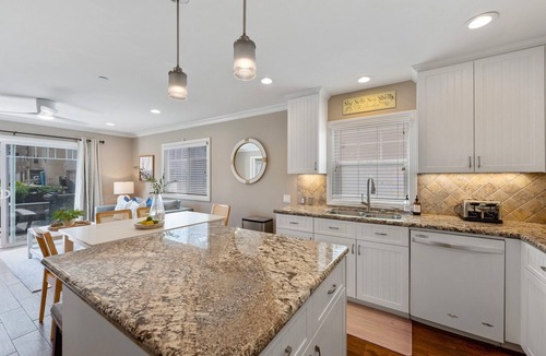 South Mission Beach House | Pacific Surf | 3BD Steps from Mission Beach