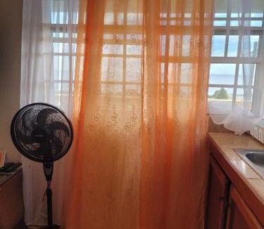 Barroui Apartment | Pacific View Apartment