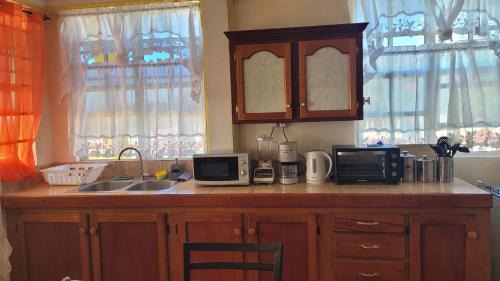 Barroui Apartment | Pacific View Apartment