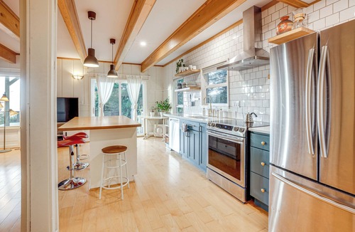 Langlois House | Pacific View Home: Hot Tub & Ocean/Valley Views!